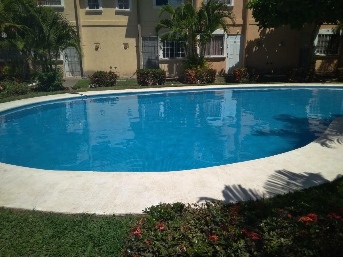 Apartament Casa Con Alberca!! Ixtapa Zihuatanejo Zewnętrze zdjęcie