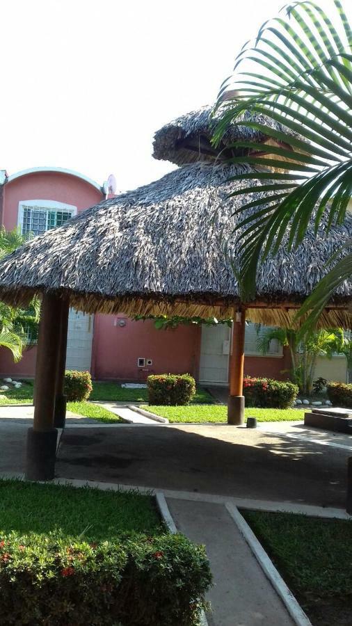 Apartament Casa Con Alberca!! Ixtapa Zihuatanejo Zewnętrze zdjęcie